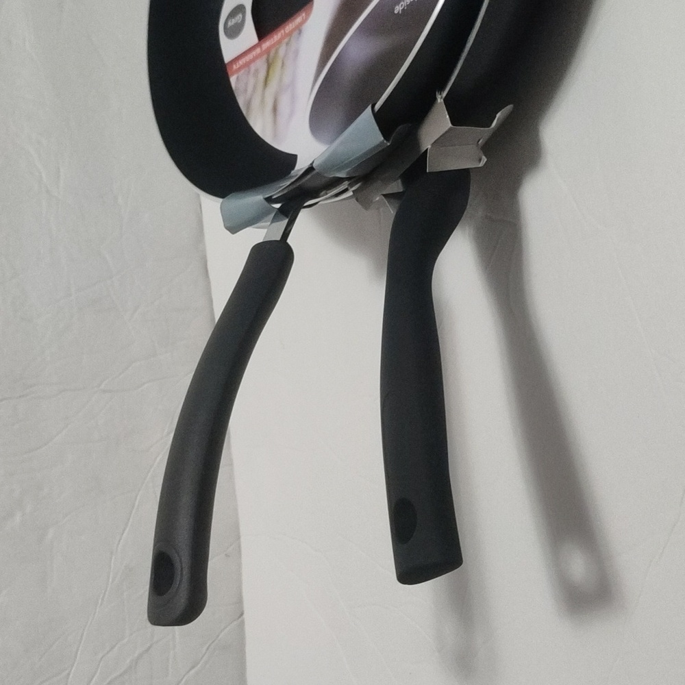 Two Piece Cooking Pans - Picture 3 of 16